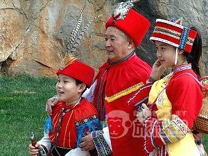 世界遺産 石林 と 九郷鍾乳洞 1日 日帰り ツアー